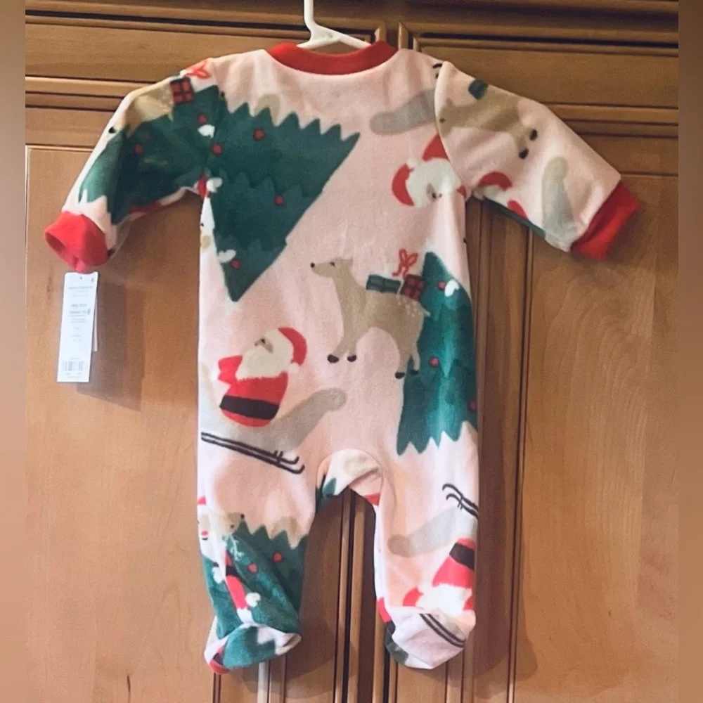 NWT Carter’s Newborn Girl Santa Fleece 1pc Pajamas
